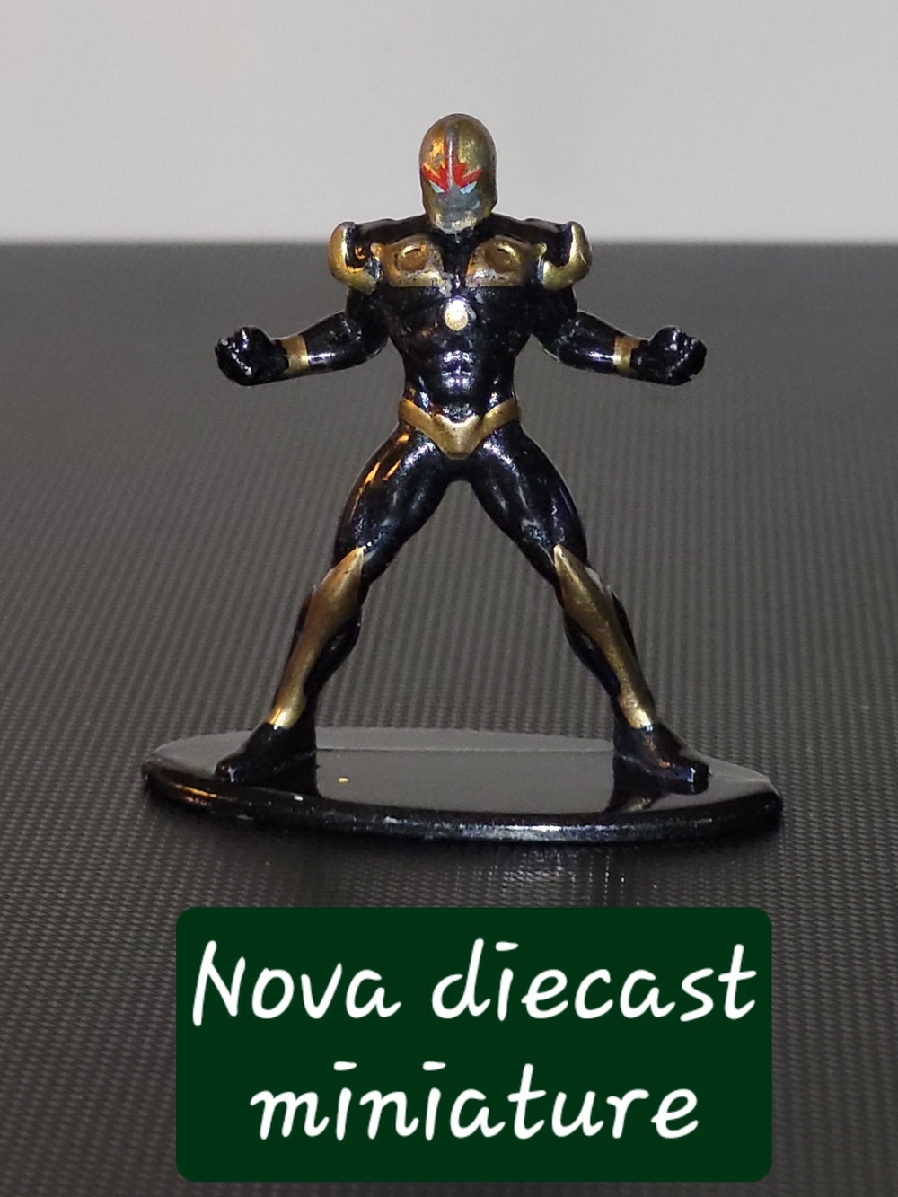 Nova Diecast Miniature Figure - Black & Gold